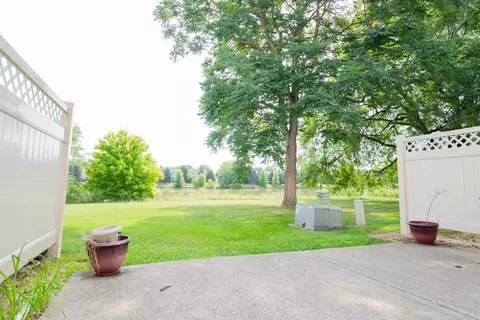 Exterior - 1509 Elder Dr, Aurora, IL 60506 photo 5 of 7