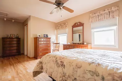 Bedroom - 1509 Elder Dr, Aurora, IL 60506 photo 2 of 3