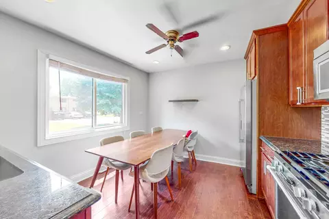 982 N Wheeling Rd, Mount Prospect, IL 60056 photo 5