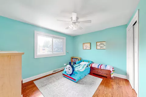 982 N Wheeling Rd, Mount Prospect, IL 60056 photo 9