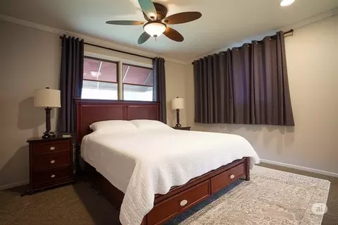 Bedroom - 2304 Jay Ln, Rolling Meadows, IL 60008 photo 1 of 4