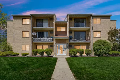 9960 Franchesca Ct #2C, Orland Park, IL 60462