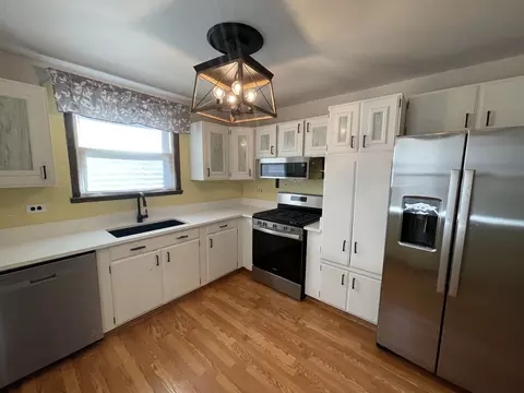 12813 E Playfield Dr, Crestwood, IL 60418 photo 7