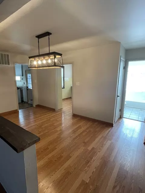 12813 E Playfield Dr, Crestwood, IL 60418 photo 5
