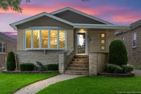 10423 S Sawyer Ave, Chicago, IL 60655