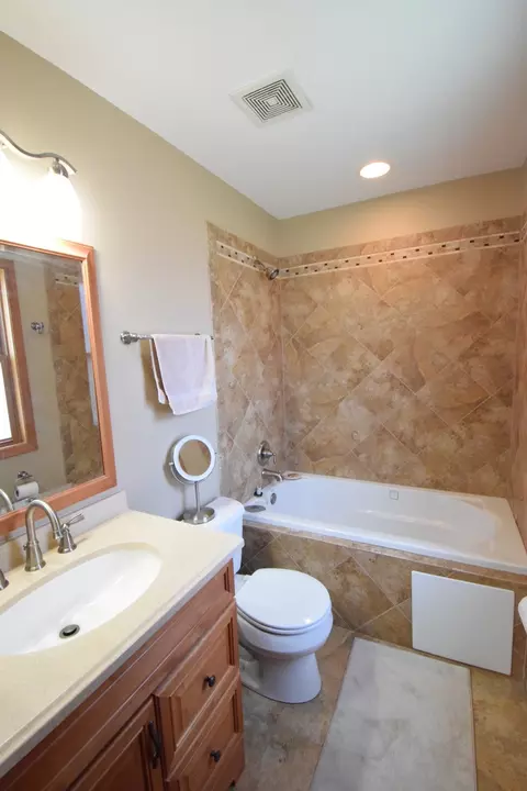 963 E Castlewood Ln, Bartlett, IL 60103 photo 20