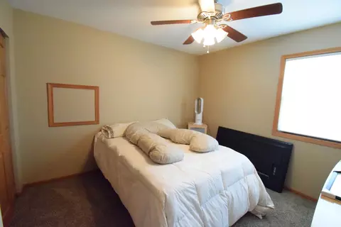 963 E Castlewood Ln, Bartlett, IL 60103 photo 26
