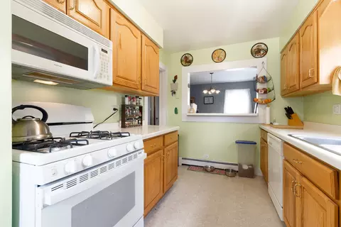 657 1st St, Crete, IL 60417 photo 9