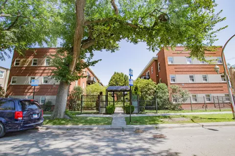 6417 N Damen Ave #2W, Chicago, IL 60645