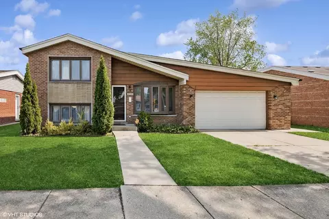 5175 W 88th Pl, Oak Lawn, IL 60453