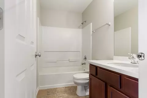174 Jackson St, Gilberts, IL 60136 photo 15
