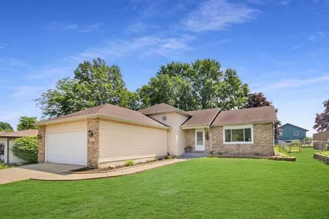 Exterior - 3302 Rustic Ln, Crown Point, IN 46307 photo 3 of 6