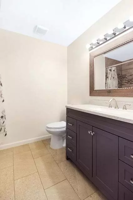 Bath - 3302 Rustic Ln, Crown Point, IN 46307 photo 1 of 3
