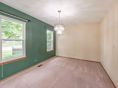 Other - 810 Fox Run Ln, Algonquin, IL 60102 photo 1 of 3