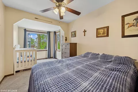 Bedroom - 8124 44th St, Lyons, IL 60534 photo 1 of 5