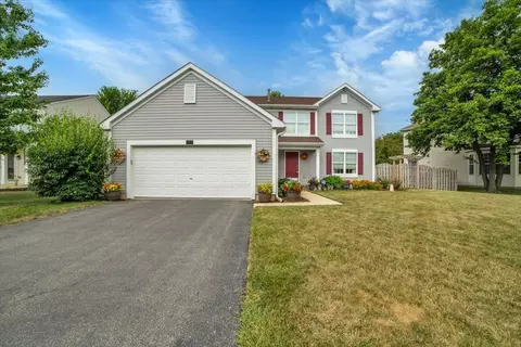 157 Concord Dr, Oswego, IL 60543