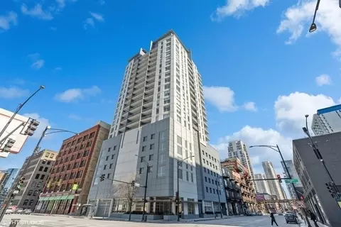 330 W Grand Ave #904, Chicago, IL 60654