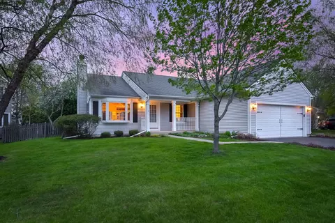 2013 Eastwick Ln, Aurora, IL 60503