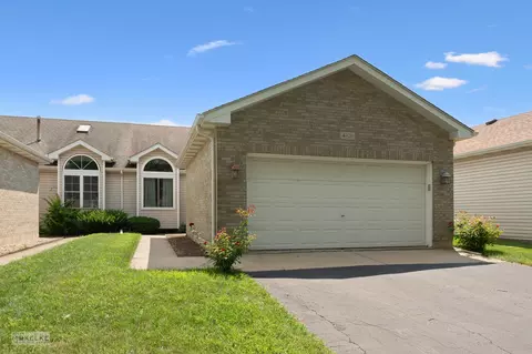 4320 River Glen Dr, Joliet, IL 60431
