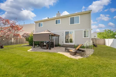 Exterior - 120 Willow Rd, Wheeling, IL 60090 photo 3 of 5