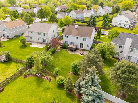 View/Area - 120 Willow Rd, Wheeling, IL 60090 photo 7 of 10