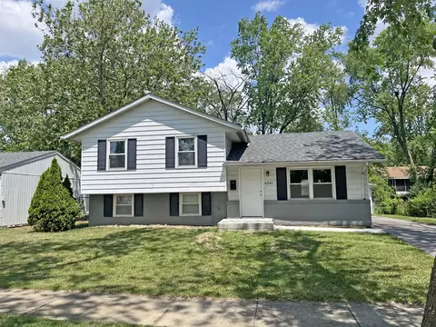 4240 Greenbrier Ln, Richton Park, IL 60471