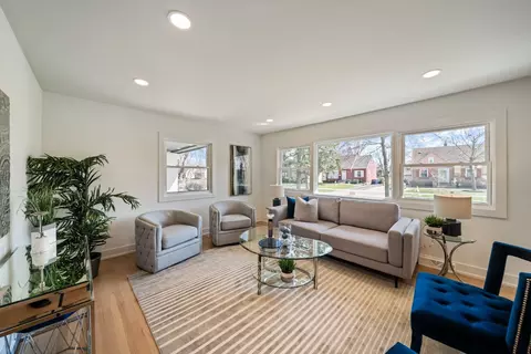 220 E Washington St, Des Plaines, IL 60016 photo 5