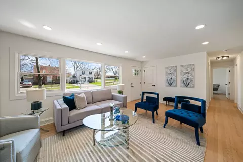 220 E Washington St, Des Plaines, IL 60016 photo 6