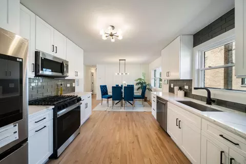 220 E Washington St, Des Plaines, IL 60016 photo 13