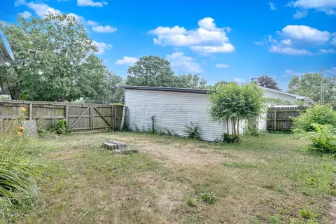 Exterior - 347 Crotty Ave, Seneca, IL 61360 photo 4 of 5