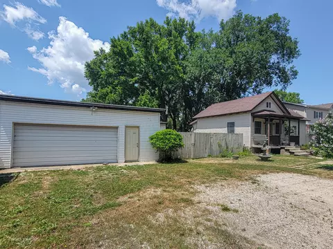 347 Crotty Ave, Seneca, IL 61360