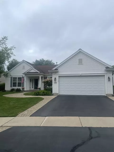 12433 Rolling Meadows Ln, Huntley, IL 60142