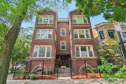 4702 N Campbell Ave #2, Chicago, IL 60625