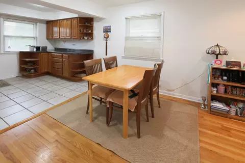 Dining - 1065 Irwin Ave, Des Plaines, IL 60018 photo 1 of 1