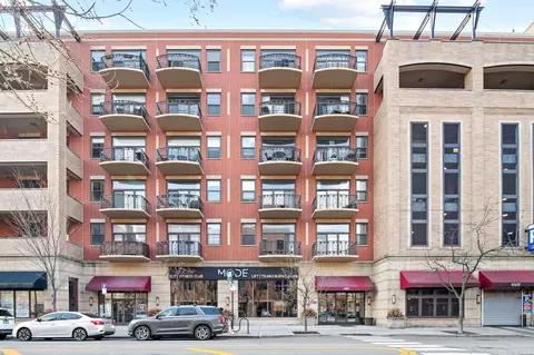 1301 W Madison St #207, Chicago, IL 60607