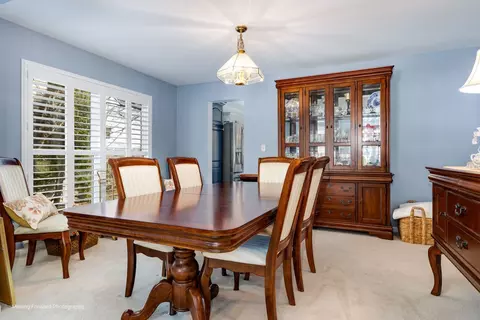 Dining - 2219 Barrett Dr, Algonquin, IL 60102 photo 2 of 3