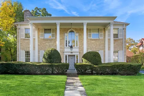424 Sheridan Rd, Kenilworth, IL 60043