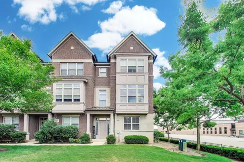 301 Alpine Springs Dr, Vernon Hills, IL 60061
