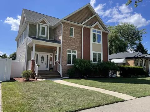 9024 Marmora Ave, Morton Grove, IL 60053