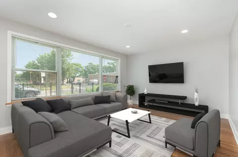 Living - 1203 W 110th St, Chicago, IL 60643 photo 1 of 3