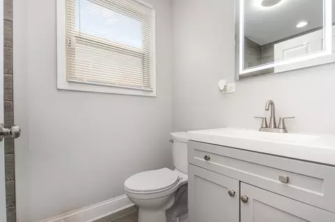 Bath - 1203 W 110th St, Chicago, IL 60643 photo 1 of 2
