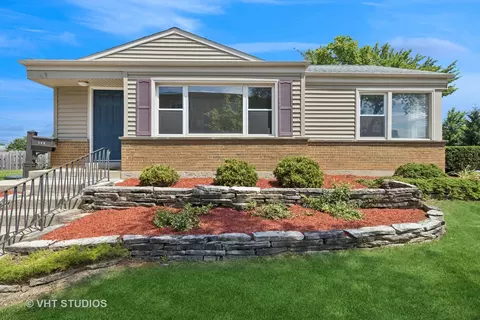142 E Grove St, Lombard, IL 60148