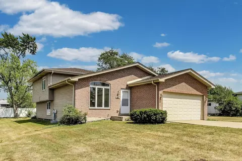 Exterior - 25651 S Middle Point Ave, Monee, IL 60449 photo 2 of 6