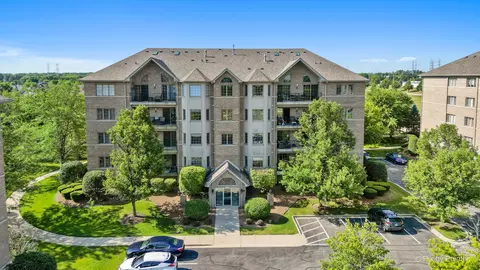 14130 Sheffield Dr #201, Homer Glen, IL 60491