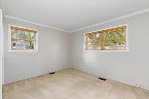 3304 Bobolink Ln, Rolling Meadows, IL 60008 photo 8