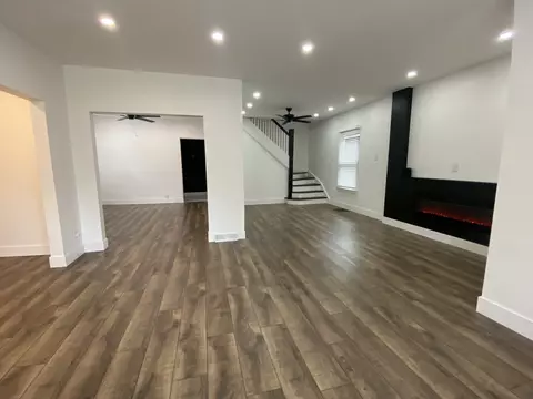 411 W 116th St, Chicago, IL 60628