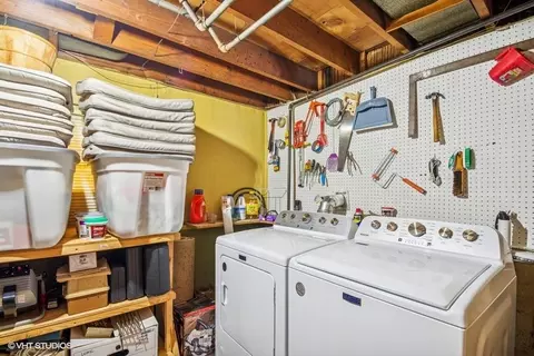 Other - 1052 Alfini Dr, Des Plaines, IL 60016 photo 5 of 6