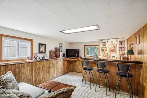 Other - 1052 Alfini Dr, Des Plaines, IL 60016 photo 4 of 6