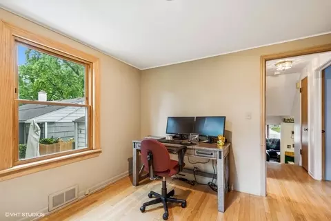 Other - 1052 Alfini Dr, Des Plaines, IL 60016 photo 3 of 6