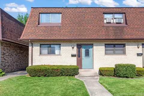 7526 S Cork Ave #7526, Justice, IL 60458